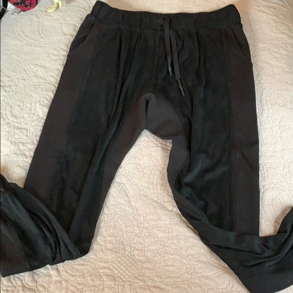 Lime and Vine Pants - GUC Lime and Vine black lounge pants